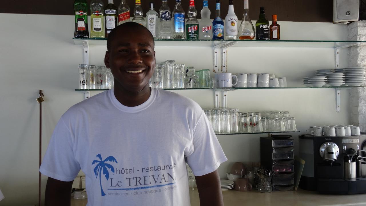 Le Trevani Hotel Koungou Kültér fotó